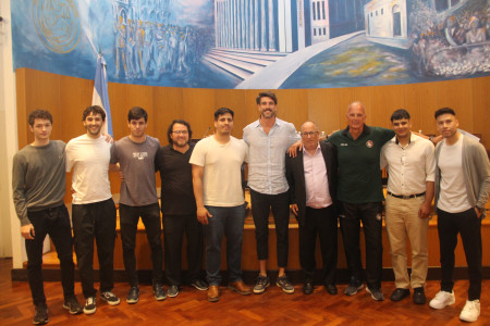 Entrega de diplomas a integrantes de los equipos del Torneo Interfacultades 2024