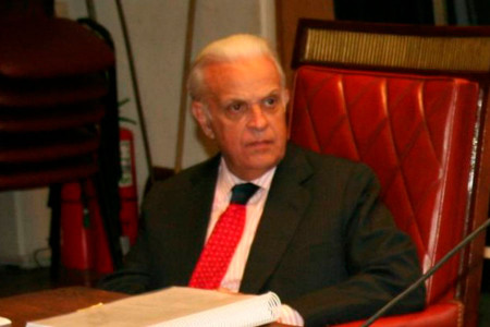 Fallecimiento del profesor Julio César Rivera