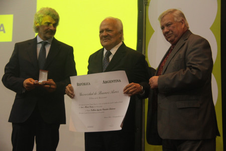Los protagonistas del juicio a las Juntas recibieron el título de Doctor Honoris Causa de la UBA