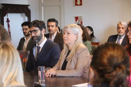 Presentación de los estudios de investigación realizados durante el año 2024 en el marco de su programa de Becas de Investigación del CFJ