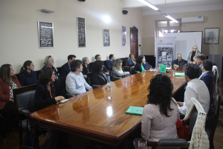 Presentación del libro Proceso penal, cine y justicia y reconocimiento al profesor Dr. Edmundo Hendler