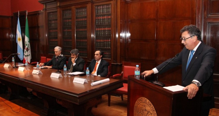 Diego Valades, Leandro Vergara, Raúl Gustavo Ferreyra y Alberto R. Dalla Via
