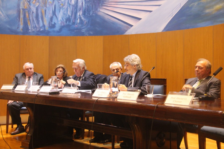 Homenaje al profesor Horacio Roitman por su trayectoria académica
