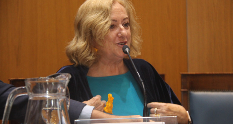 Mirentxu Corcoy Bidasolo