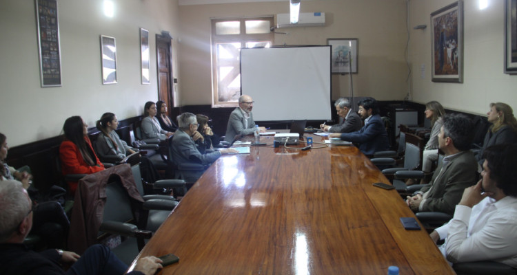 Presentación del libro <i>Contrapuntos de teorías del Derecho</i>