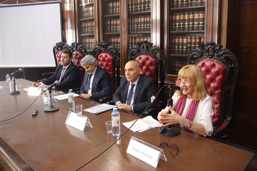 Carlos A. Calvo Costa, Leandro Vergara, Abel Marino y Sandra Wierzba