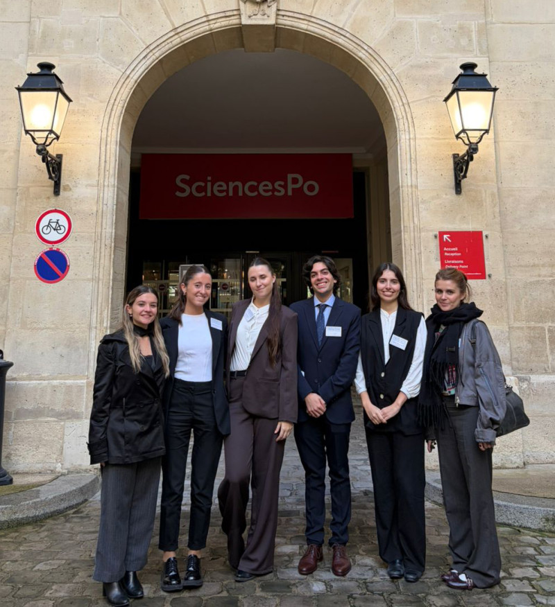 El equipo de la Facultad logró el segundo puesto en el <i>Concours d'Arbitrage International de Paris</i>